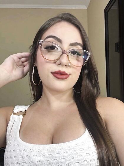 Letícia Garcia Prazeres Peituda Gostosa